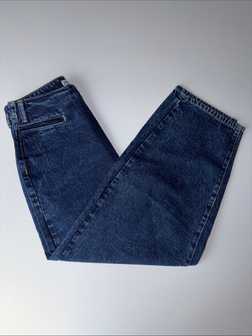 Zara Women’s Barrel Leg Jeans in Deep Blue Denim